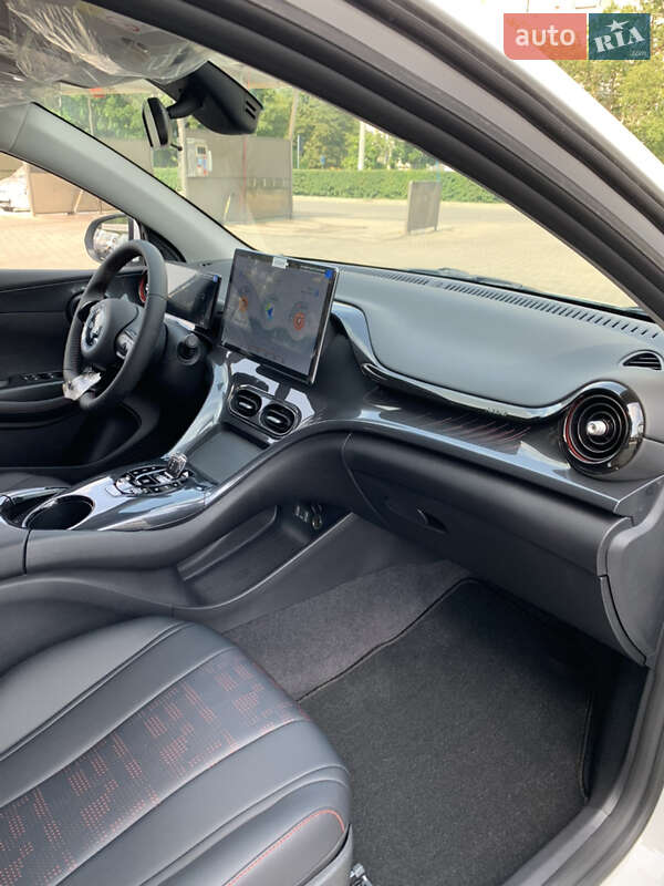 Хетчбек BYD E2 2025 в Чернівцях фото 33 Хетчбек BYD E2 2025 в Чернівцях