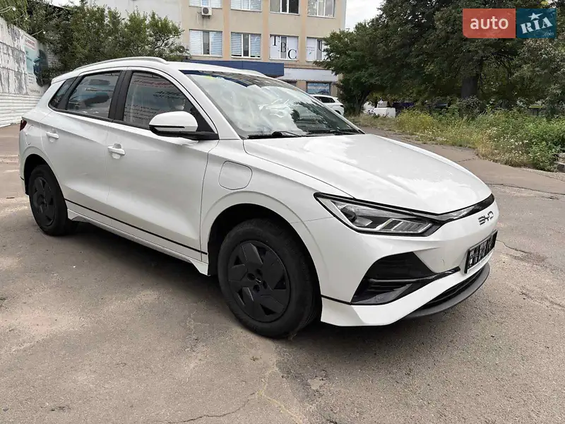 BYD E2 2025