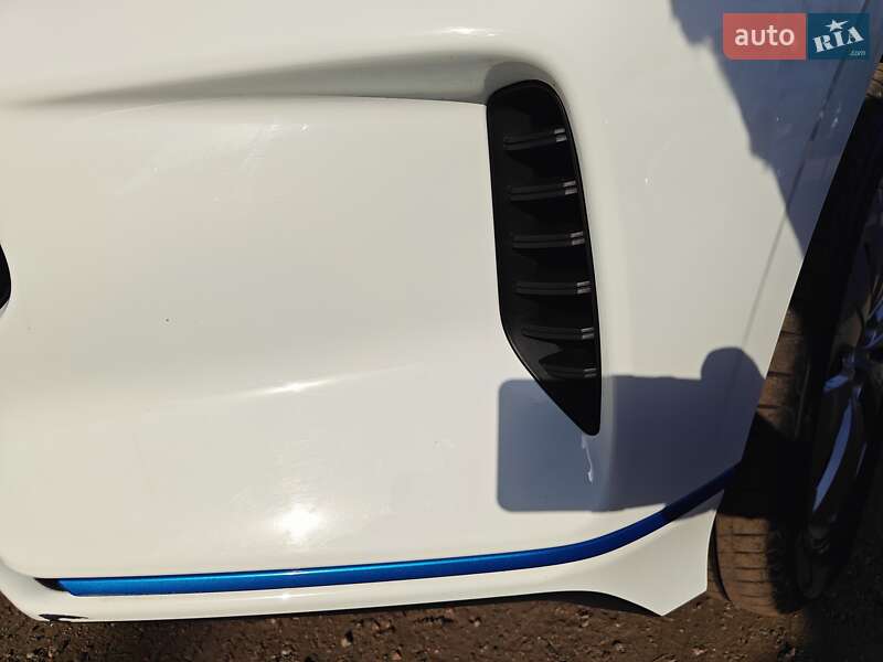 Хэтчбек BYD E2 2022 в Киеве фото 12 Хэтчбек BYD E2 2022 в Киеве