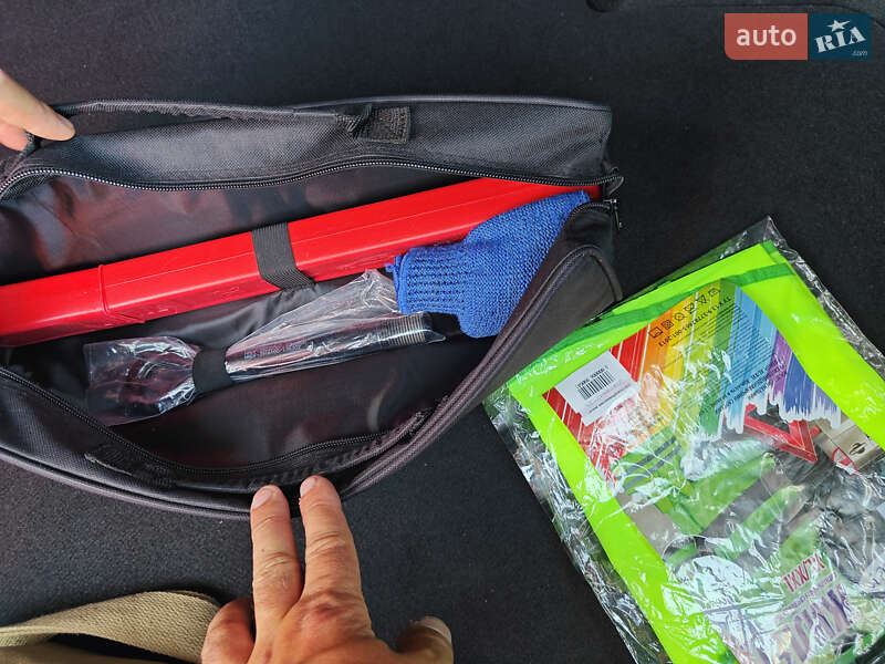 Хэтчбек BYD E2 2022 в Киеве фото 56 Хэтчбек BYD E2 2022 в Киеве