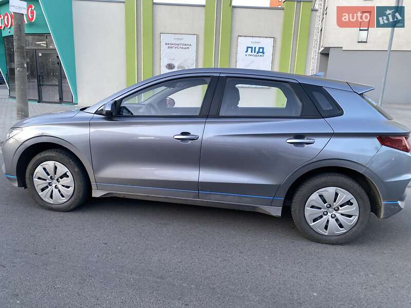 Хэтчбек BYD E2 2022 в Днепре