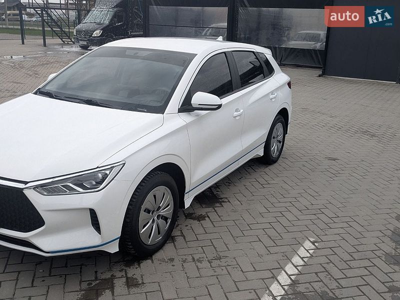 Хэтчбек BYD E2 2022 в Ивано-Франковске