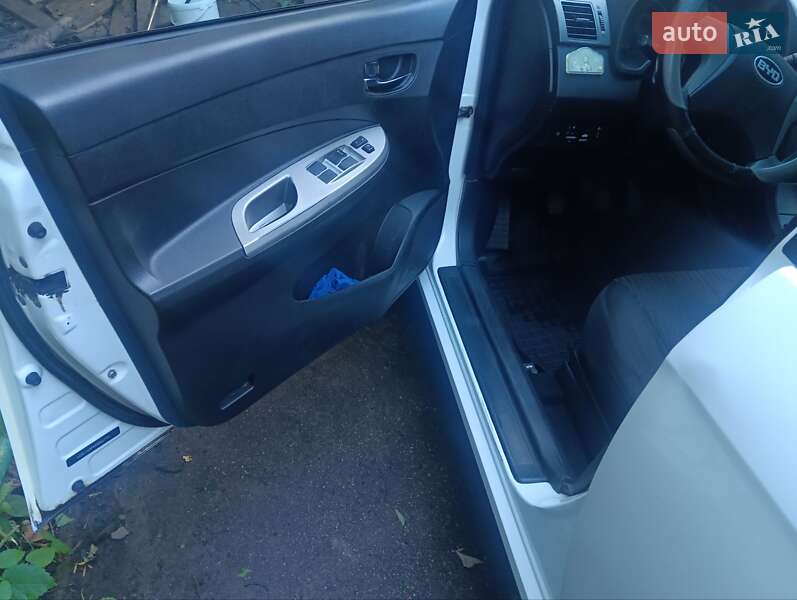 Седан BYD F3 2013 в Краматорську