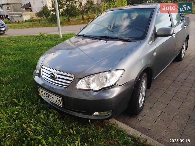 Седан BYD F3 2013 в Моршине