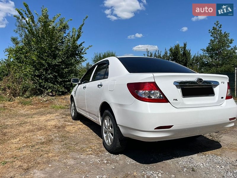 Седан BYD F3 2014 в Дніпрі