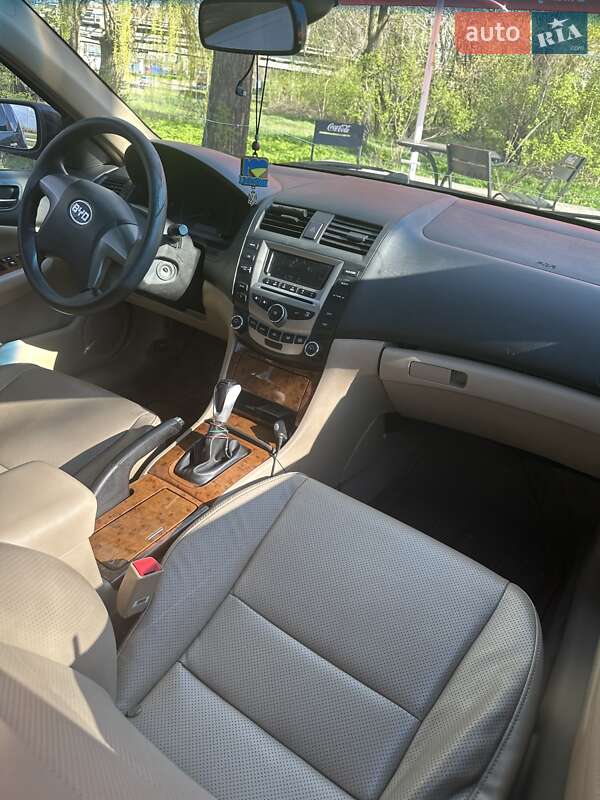 Седан BYD F6 2011 в Днепре