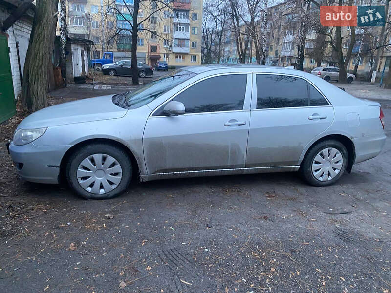 Седан BYD F6 2012 в Першотравенську