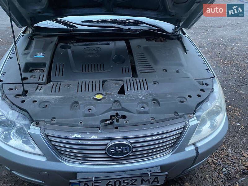 Седан BYD F6 2012 в Першотравенську