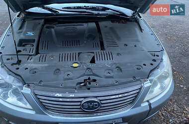 Седан BYD F6 2012 в 