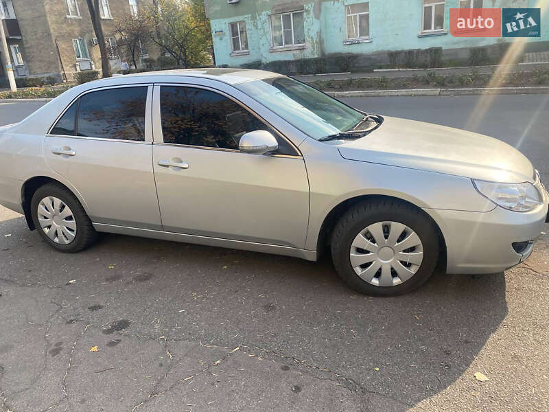 Седан BYD F6 2012 в Першотравенську