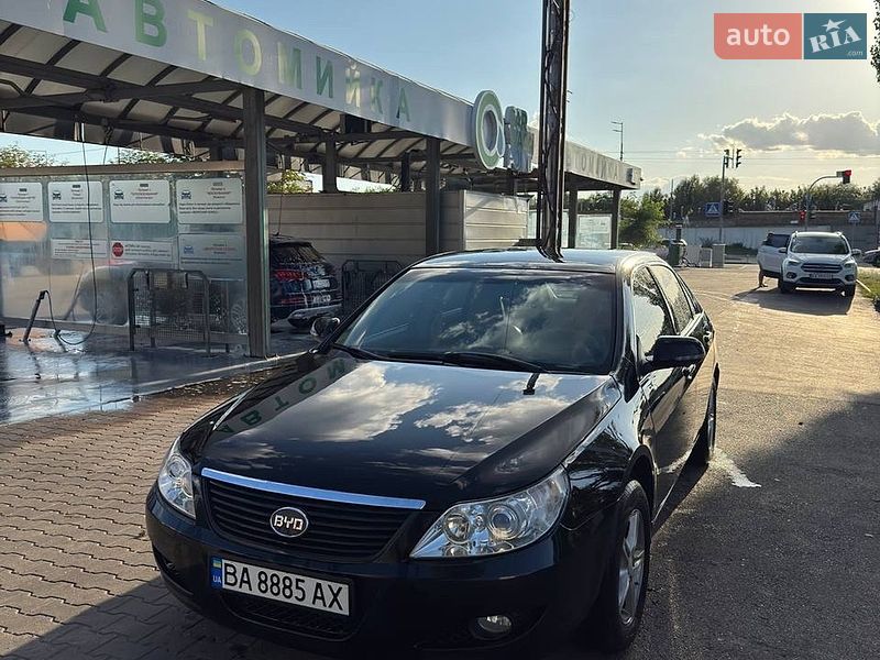 Седан BYD F6 2011 в Компаніївці