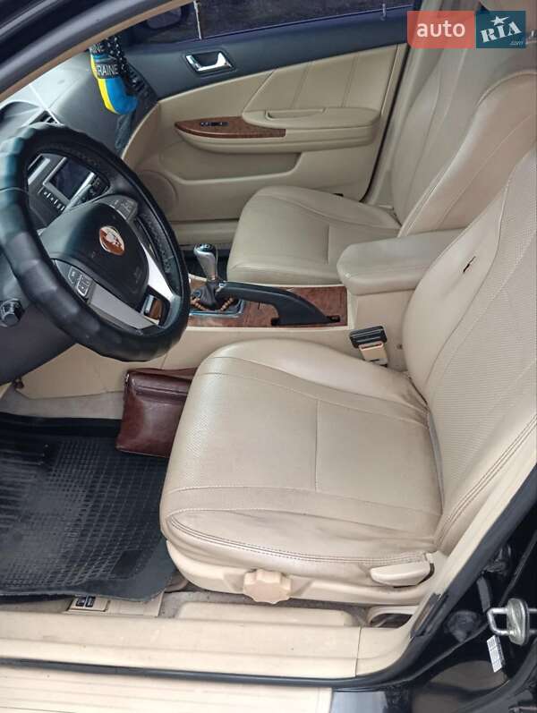 Седан BYD G6 2013 в Прилуках