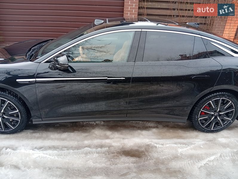 Седан BYD Han L 2025 в Киеве