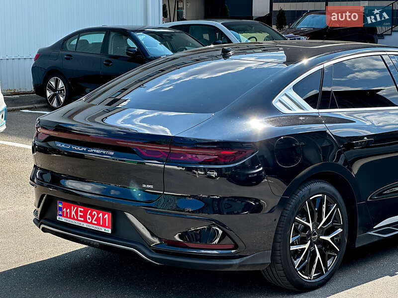Седан BYD Han 2024 в 