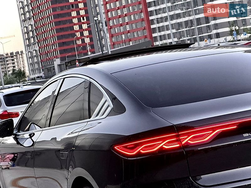 Седан BYD Han 2022 в Киеве