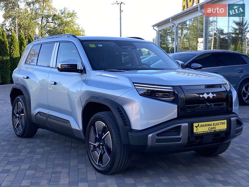 Позашляховик / Кросовер BYD Leopard 3 2025 в Погребах