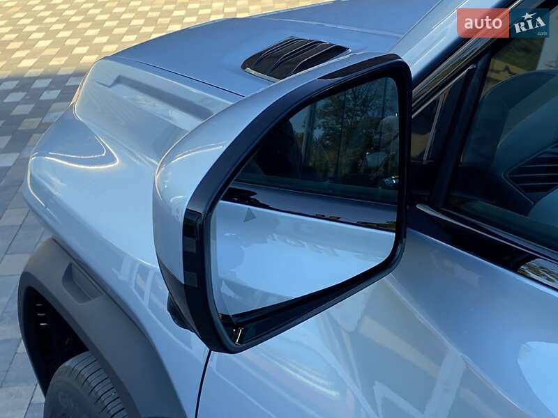 Позашляховик / Кросовер BYD Leopard 3 2025 в Погребах