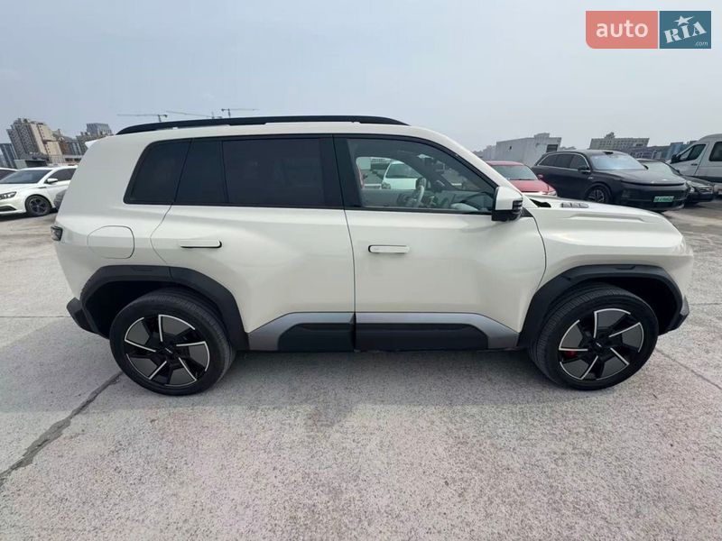 Внедорожник / Кроссовер BYD Leopard 3 2025 в Киеве