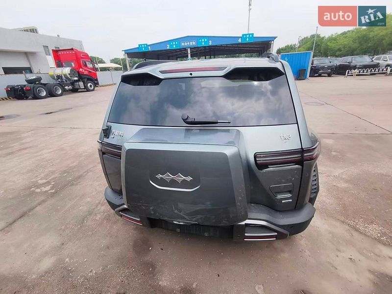 Внедорожник / Кроссовер BYD Leopard 3 2025 в Киеве