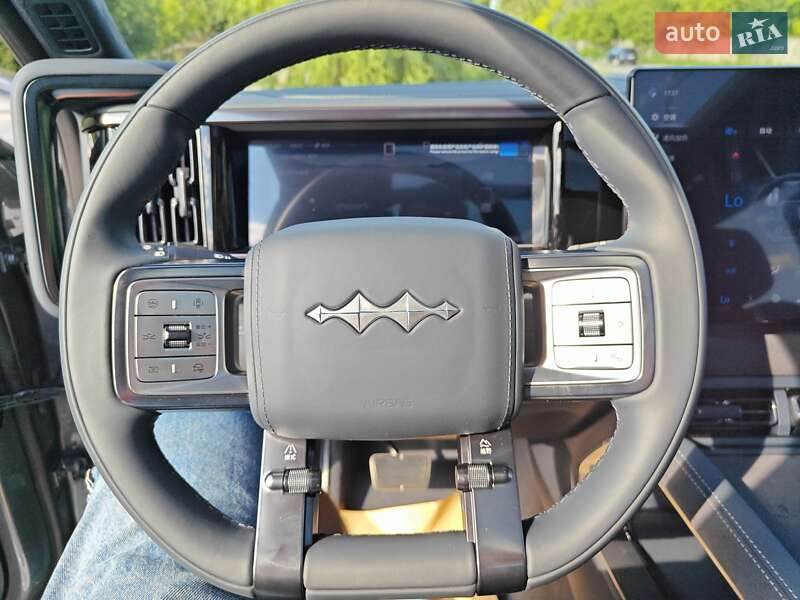 Внедорожник / Кроссовер BYD Leopard 5 2025 в Киеве