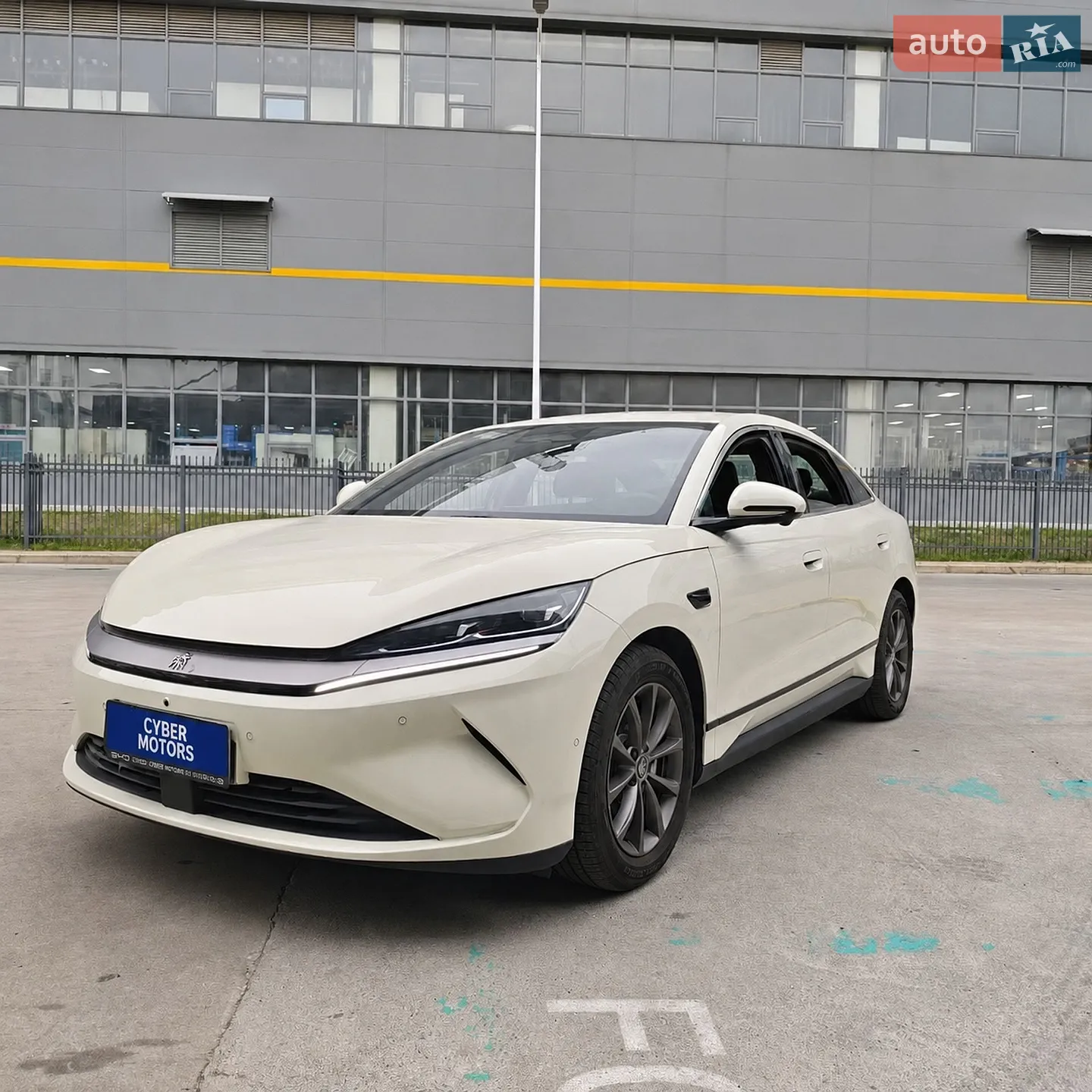 2025 BYD Qin - мініатюра 2