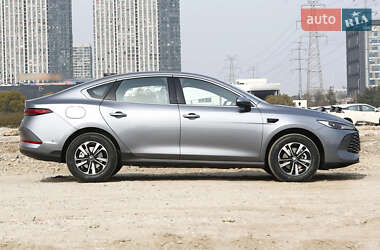 Седан BYD Qin Plus 2025 в 