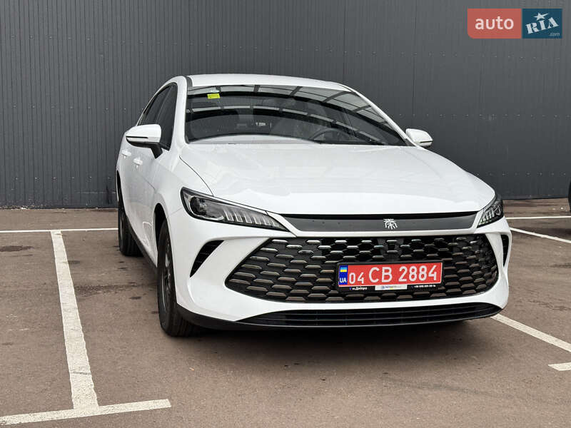 Седан BYD Qin Plus 2025 в Киеве