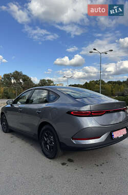 Седан BYD Qin Plus 2025 в 