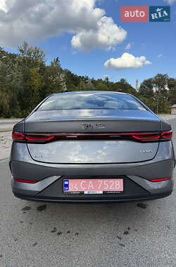 Седан BYD Qin Plus 2025 в 