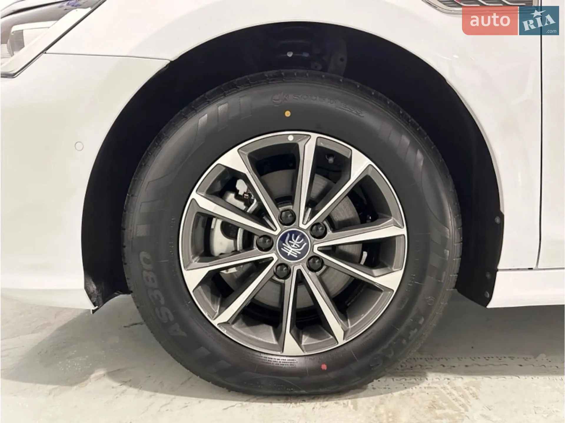 2024 BYD Qin - мініатюра 6