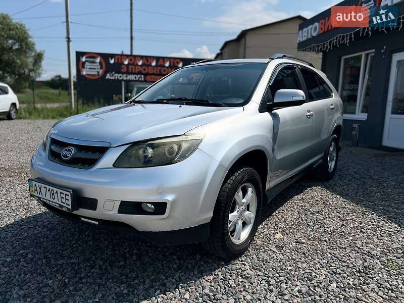 BYD S6 2013