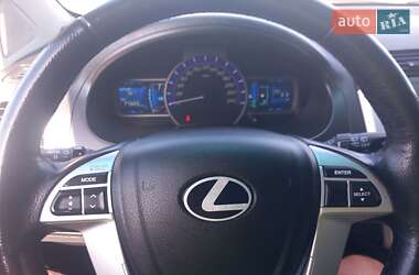 Внедорожник / Кроссовер BYD S6 2013 в 