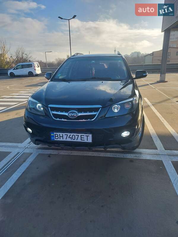 BYD S6 2013 BYD S6 2013