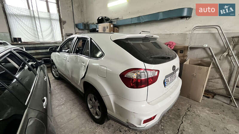 Внедорожник / Кроссовер BYD S6 2013 в Вараше