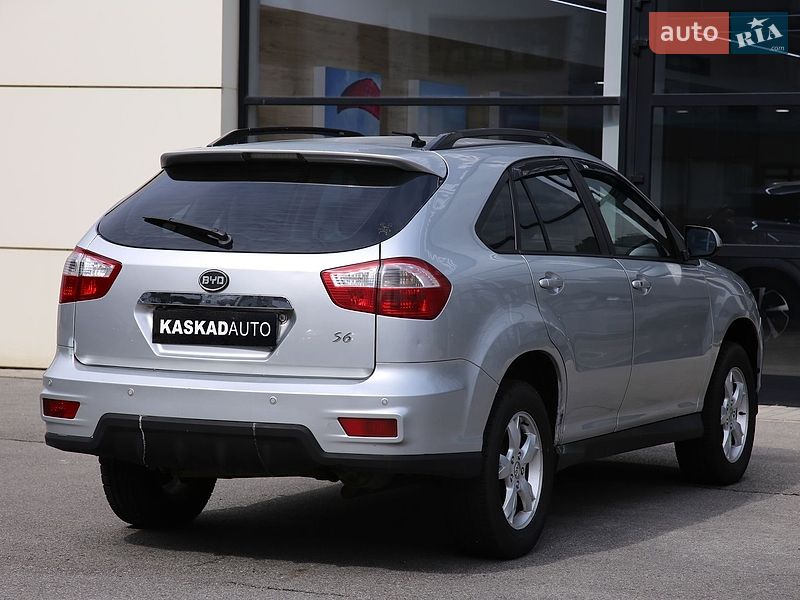 Внедорожник / Кроссовер BYD S6 2013 в Харькове