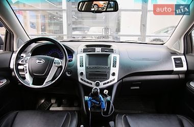 Внедорожник / Кроссовер BYD S6 2013 в Харькове