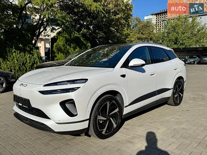 BYD Sea Lion 06