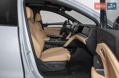 Позашляховик / Кросовер BYD Song L 2024 в 