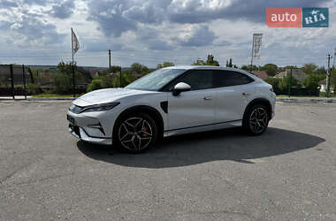 Позашляховик / Кросовер BYD Song L 2024 в 
