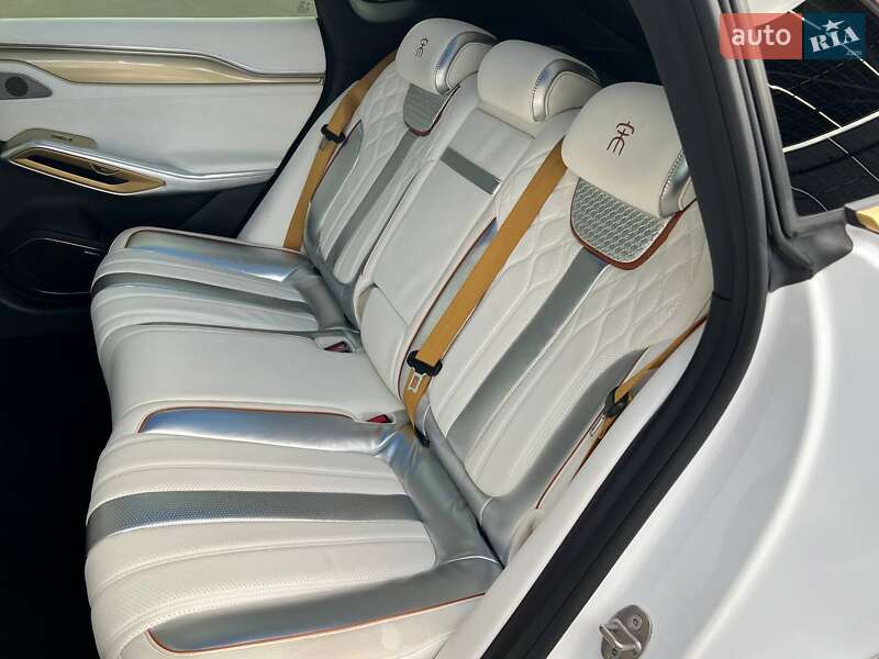 Позашляховик / Кросовер BYD Song L 2023 в Києві