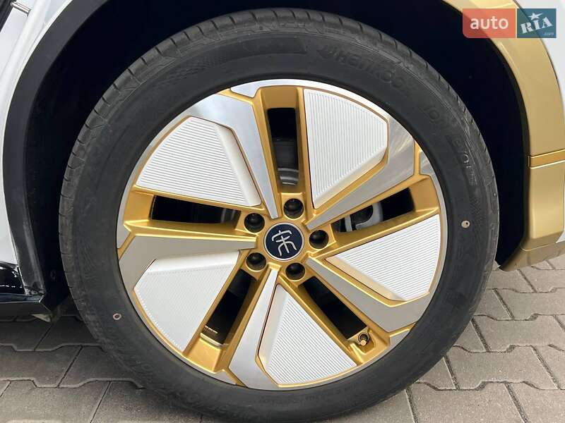 Позашляховик / Кросовер BYD Song L 2023 в Києві