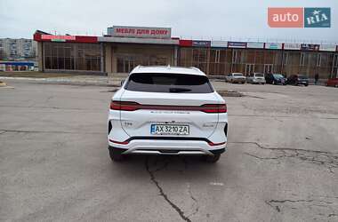 Позашляховик / Кросовер BYD Song Plus 2023 в 