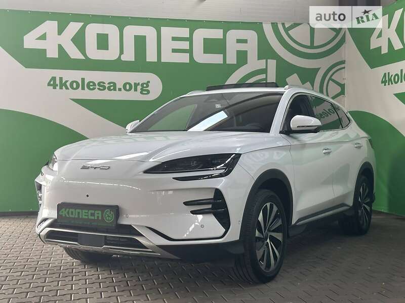 Внедорожник / Кроссовер BYD Song Plus 2023 в 