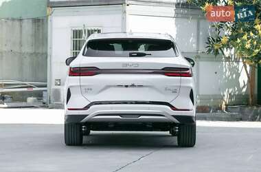 Позашляховик / Кросовер BYD Song Plus 2025 в 