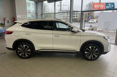 Позашляховик / Кросовер BYD Song Plus 2025 в 