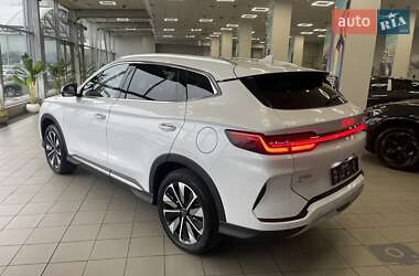 Позашляховик / Кросовер BYD Song Plus 2025 в 