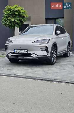 Позашляховик / Кросовер BYD Song Plus 2024 в 