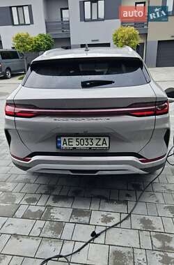 Позашляховик / Кросовер BYD Song Plus 2024 в 