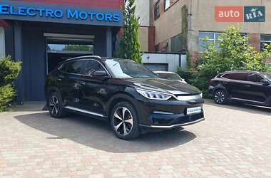 Позашляховик / Кросовер BYD Song Plus 2022 в 