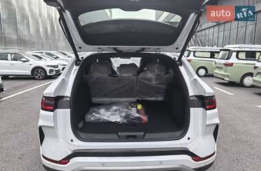 Позашляховик / Кросовер BYD Song Plus 2025 в 